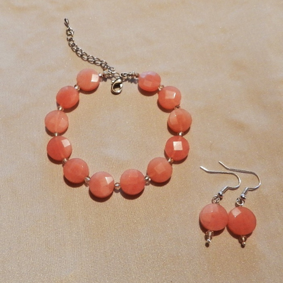 NatureLoversJewelry Jewelry - HeartCandy! Peach/Salmon Jade Bracelet+Earring Set